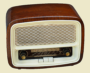 R-545 a Videoton első rádiókészüléke