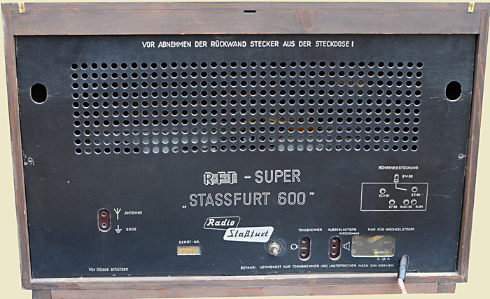 RFT Stassfurt 600 rádió hátlapja